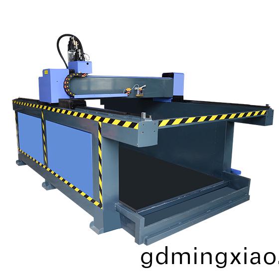 1530重型(xing)石材鵰刻(ke)機(ji)